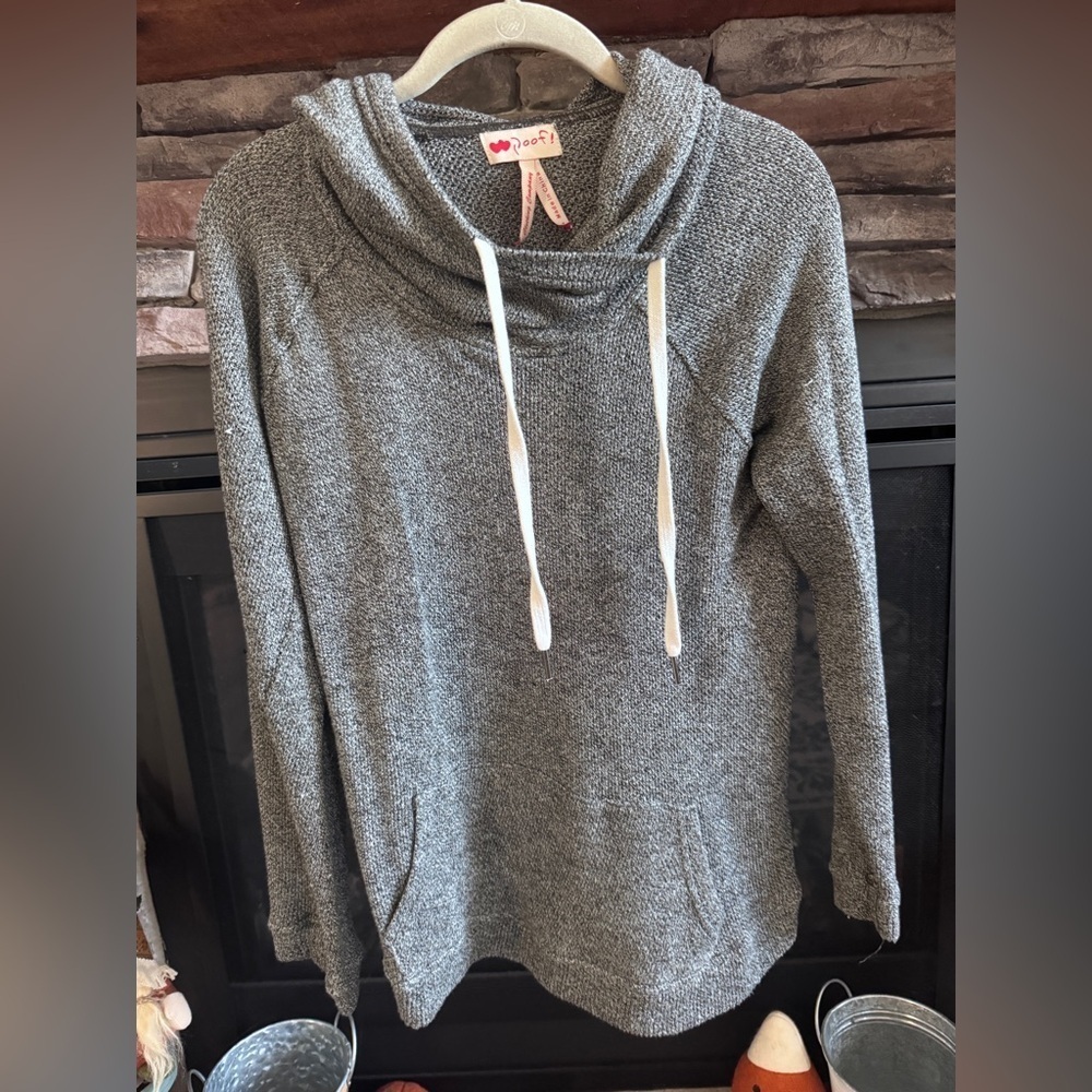 NWOT Poof! Charcoal Knit Women’s Sweater Hooded Size Small